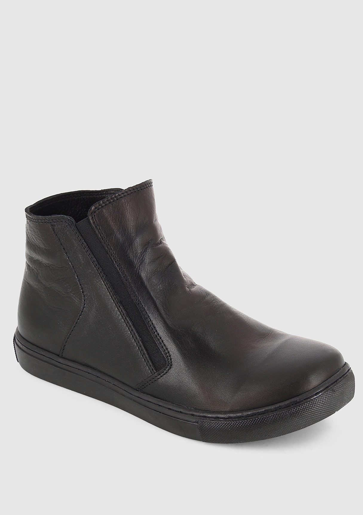 Siyah Deri Kadın Bot  