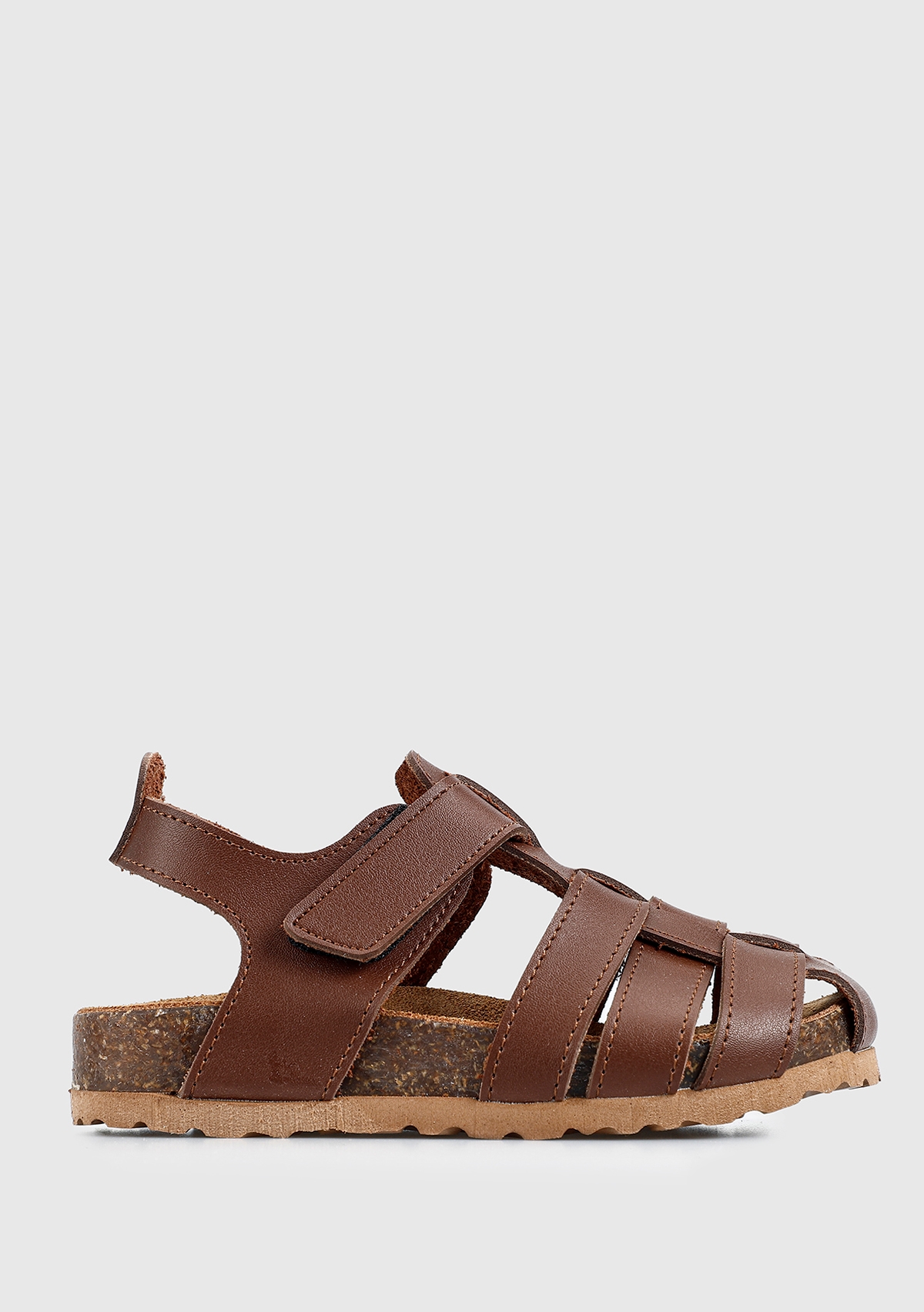 Kahve Deri Erkek Çocuk Düz Sandalet