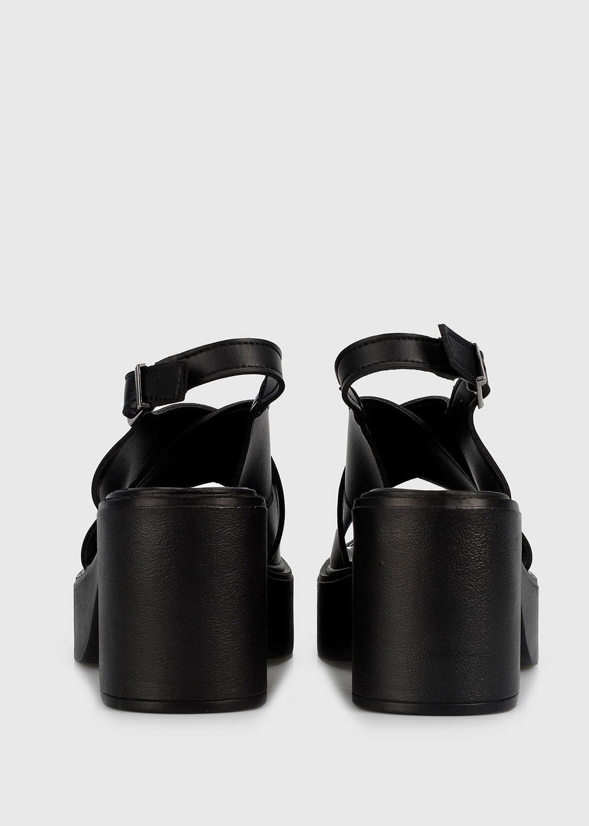 Siyah Kadın Topuklu Sandalet