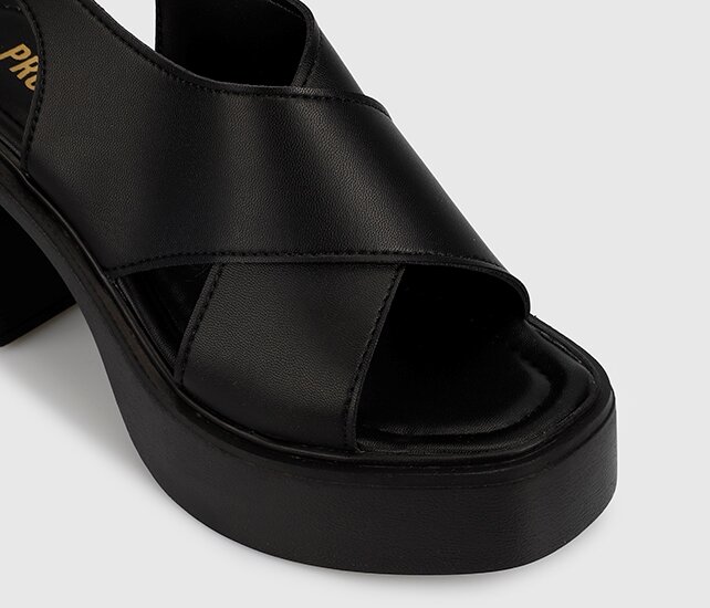 Siyah Kadın Topuklu Sandalet