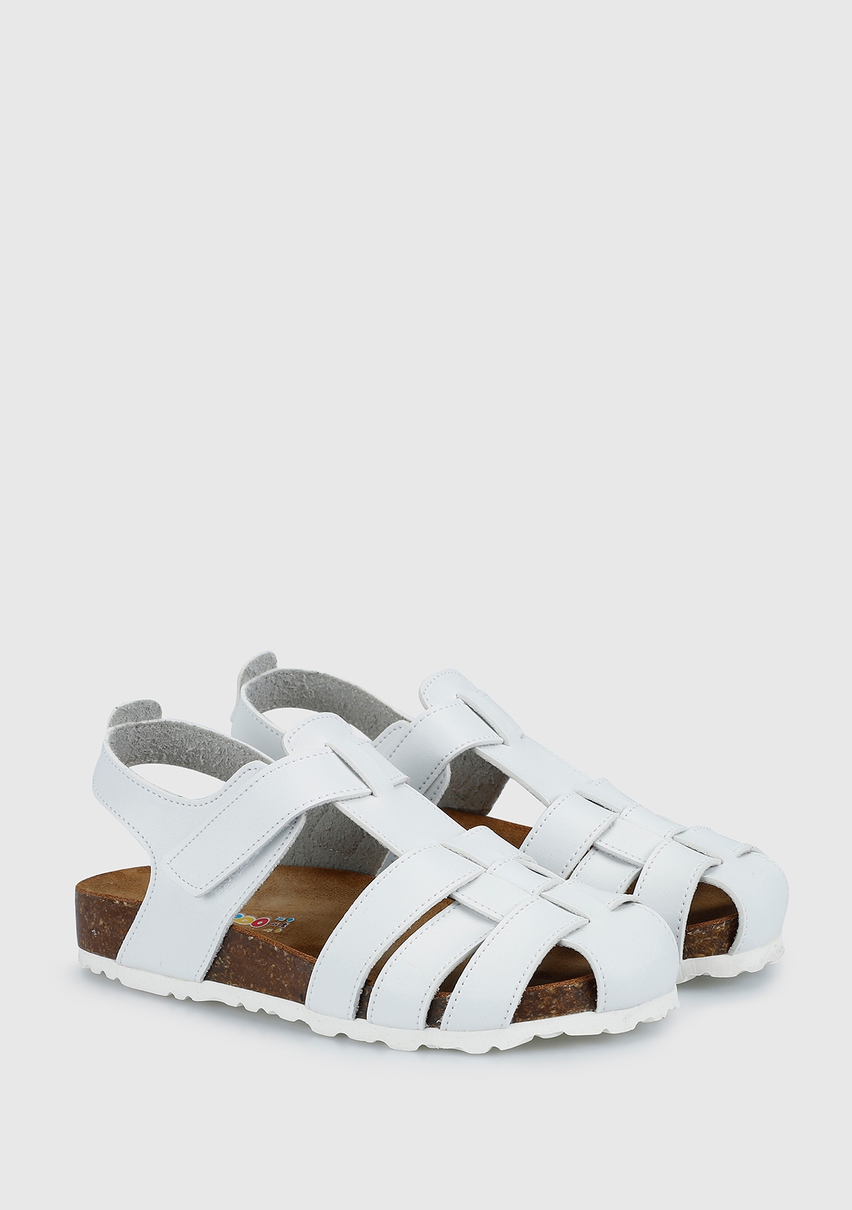 Beyaz Deri Düz Sandalet