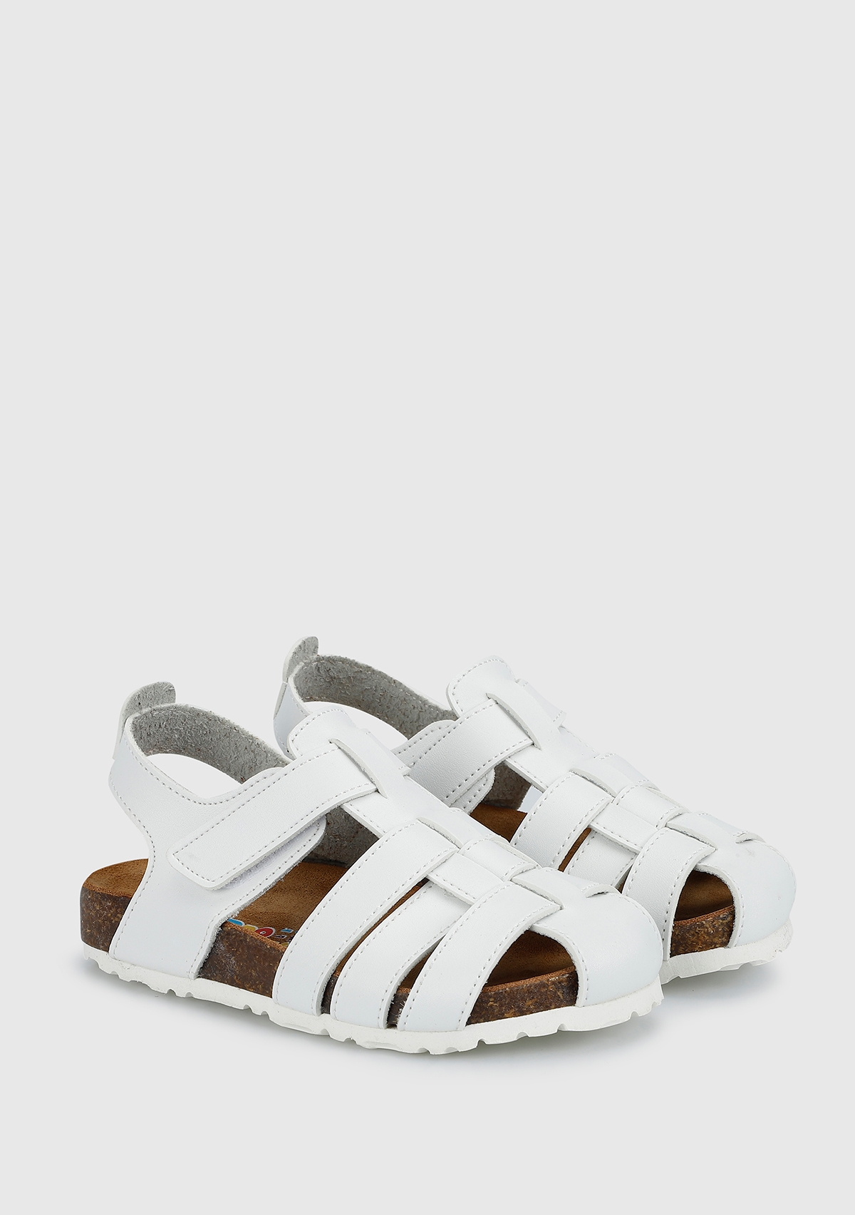 Beyaz Deri Düz Sandalet