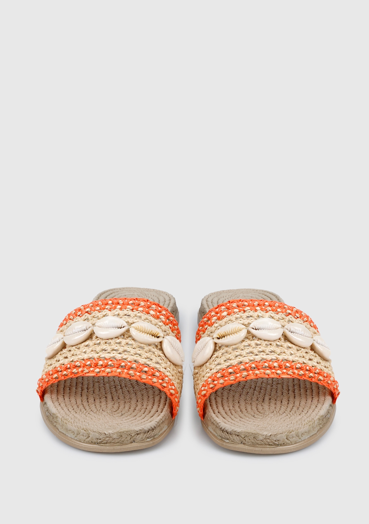 Turuncu Kadın Terlik