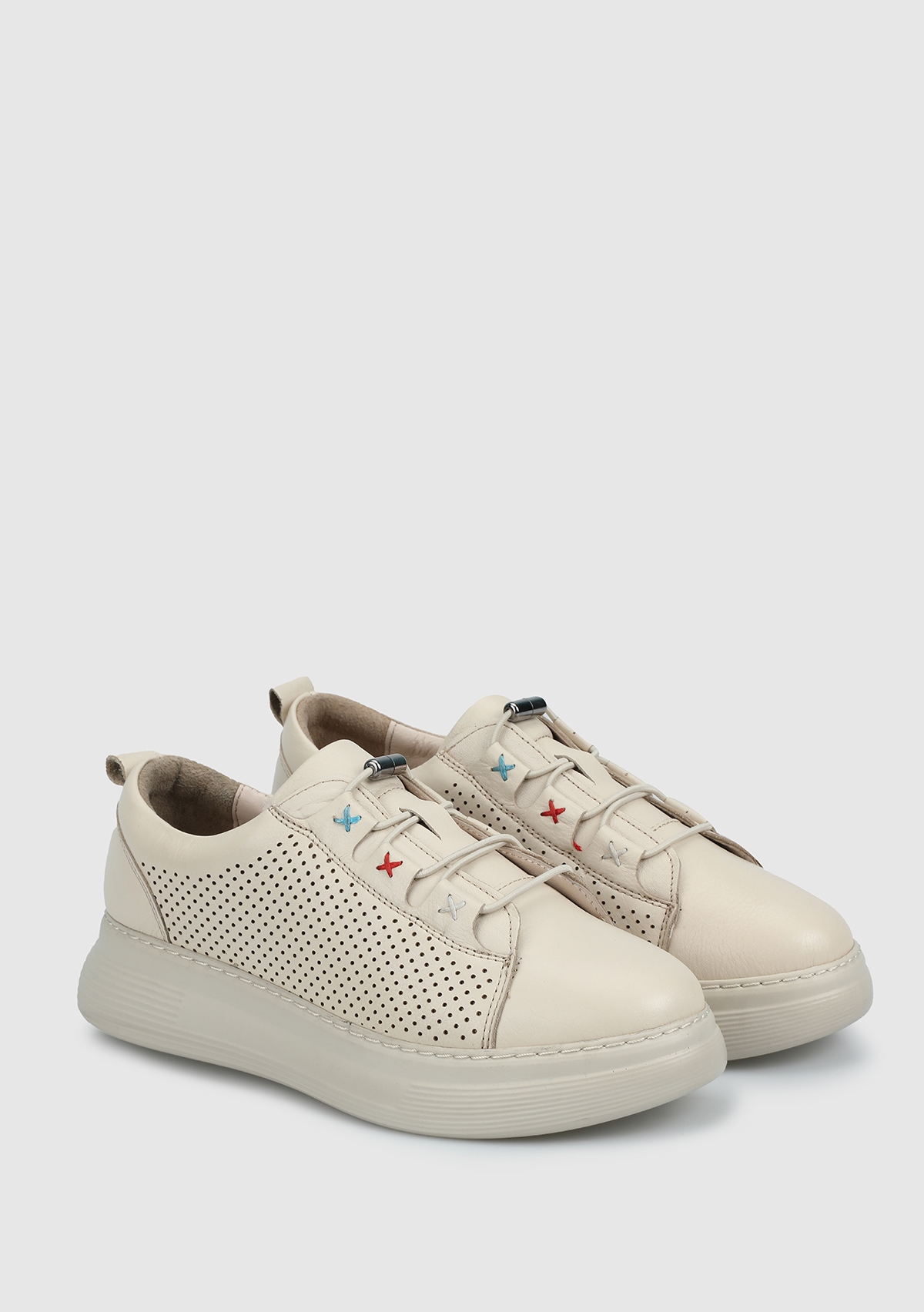 Bej Deri Kadın Sneaker