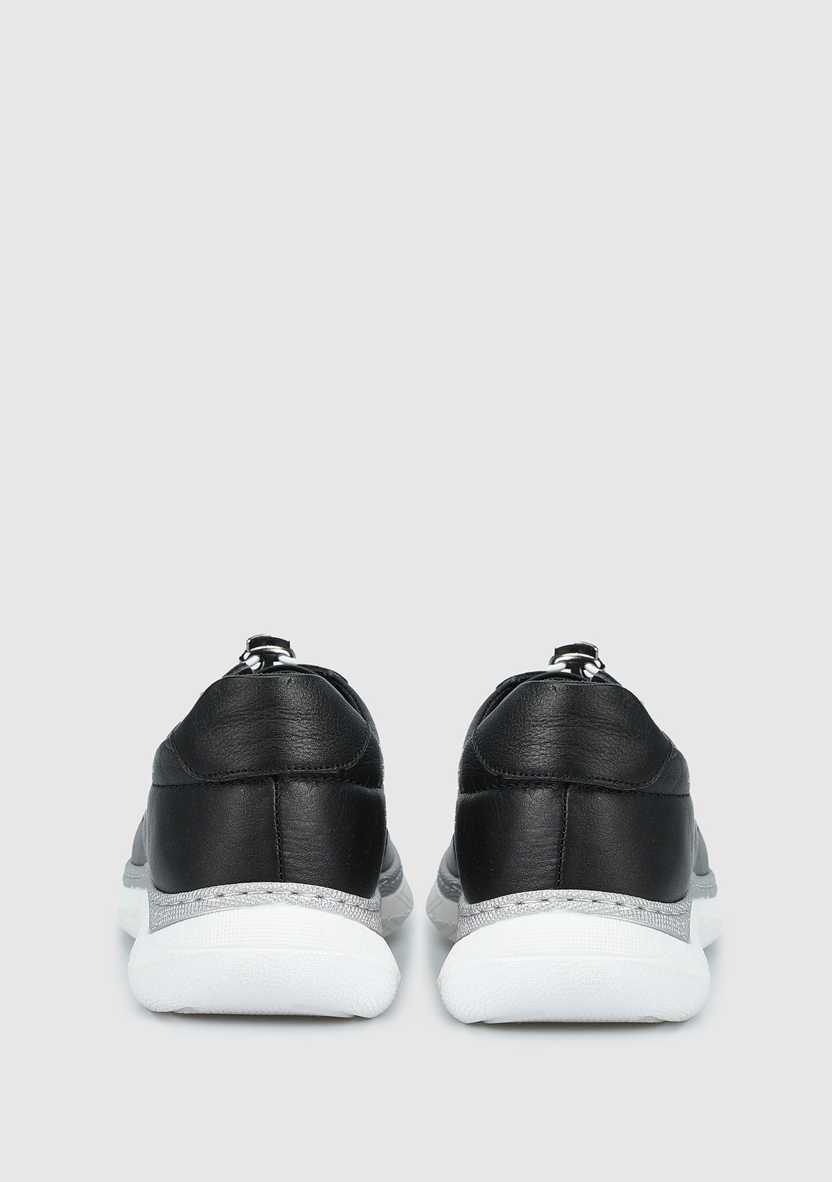 Siyah Deri Kadın Sneaker