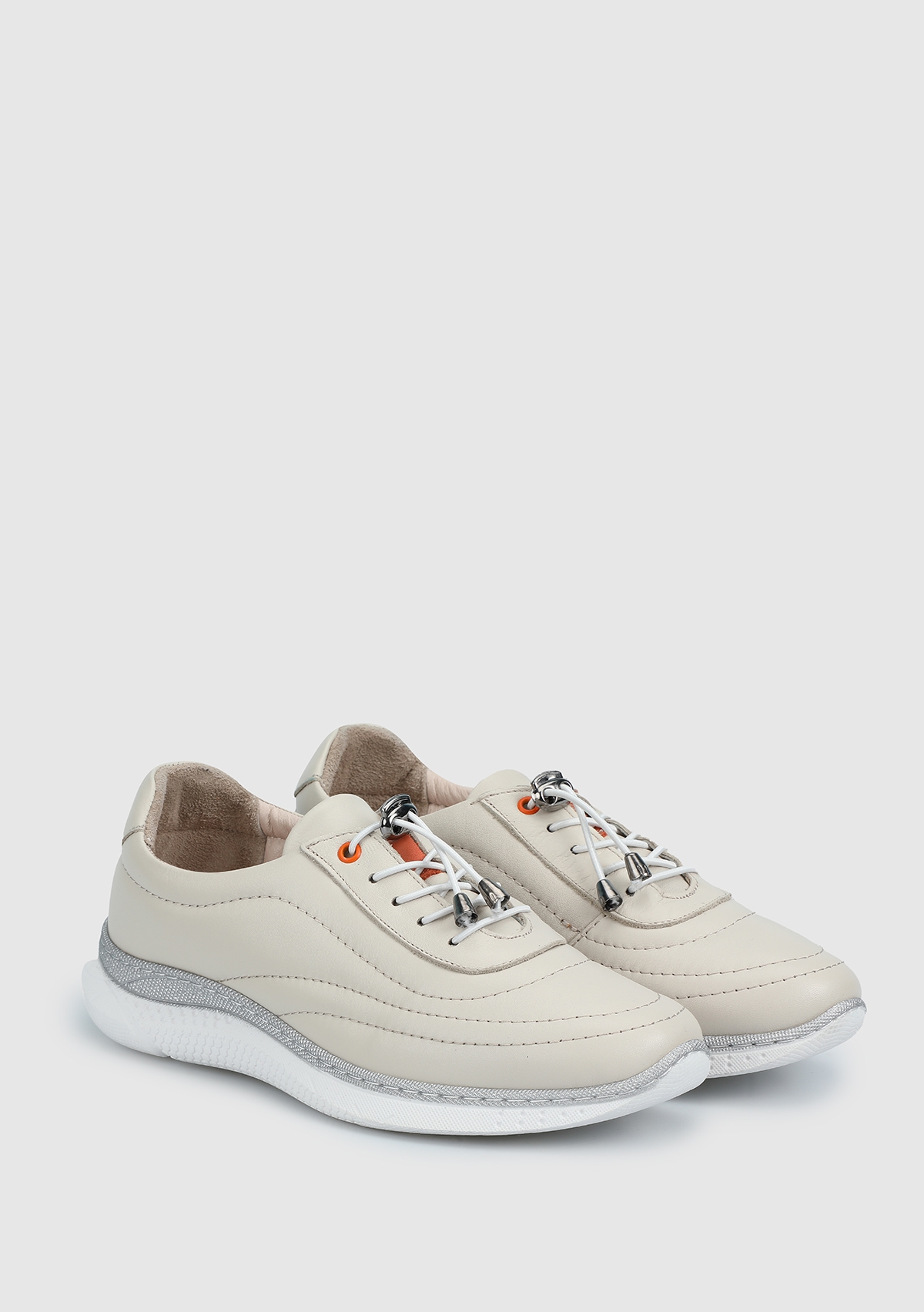 Bej Deri Kadın Sneaker