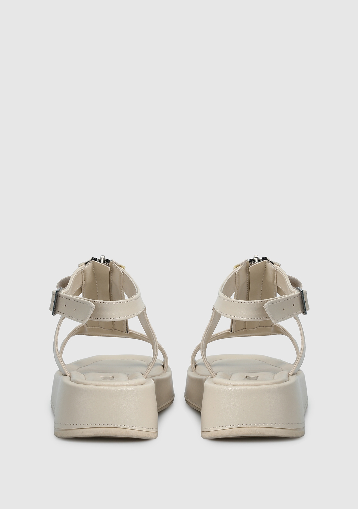 Ekru Kadın Düz Sandalet