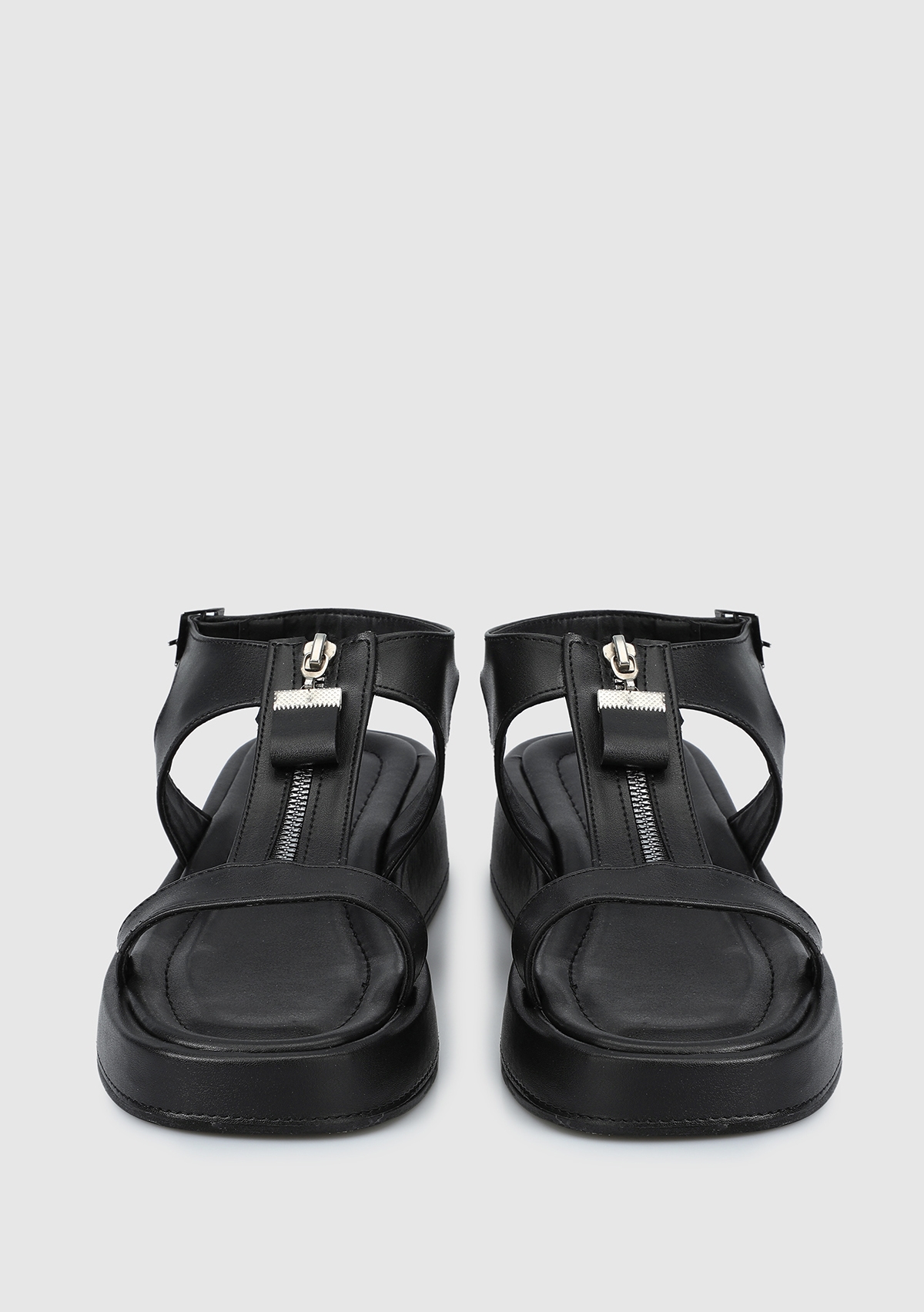 Siyah Kadın Düz Sandalet