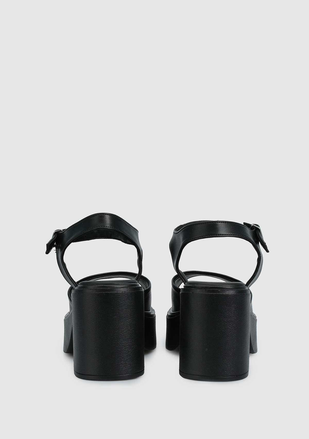 Siyah Kadın Topuklu Sandalet