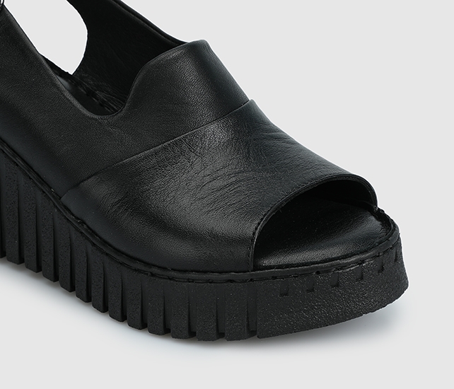 Siyah Deri Kadın Konfor Sandalet