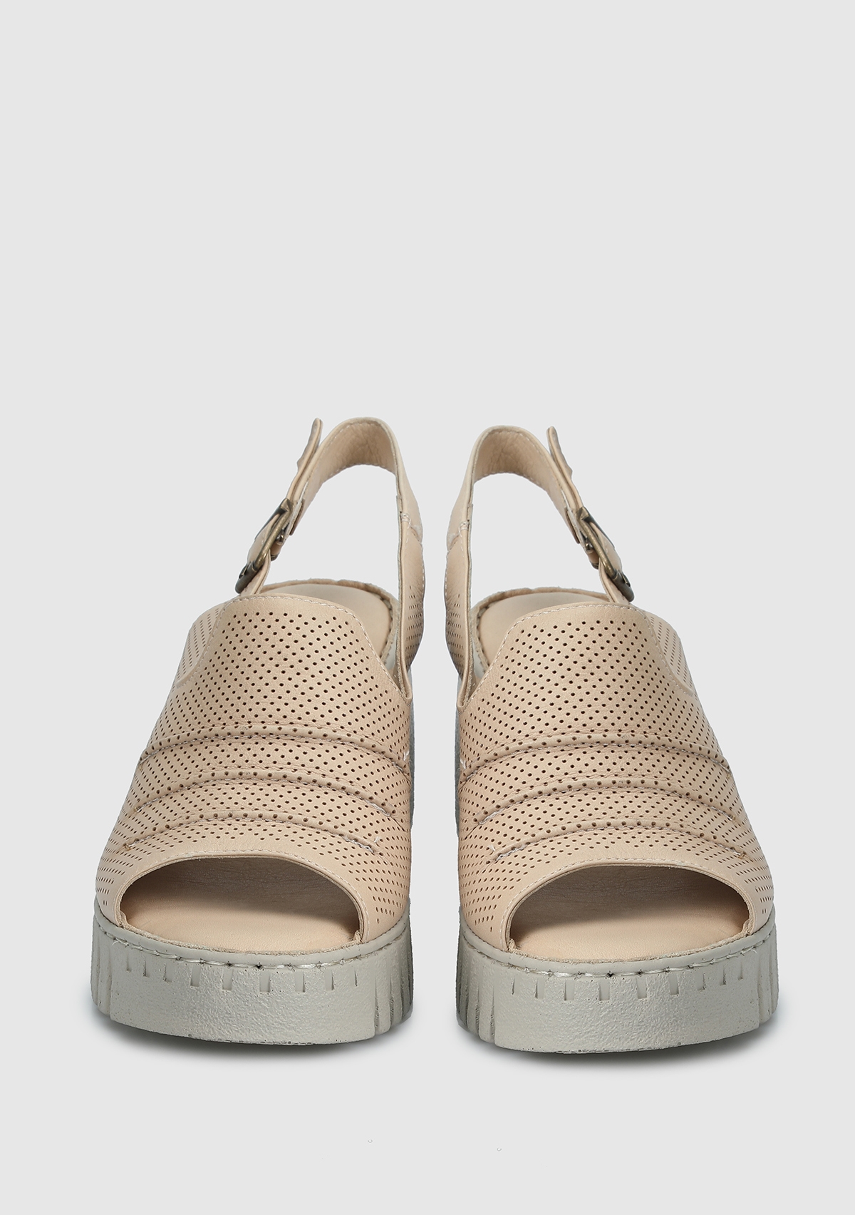 Bej Deri Kadın Konfor Sandalet