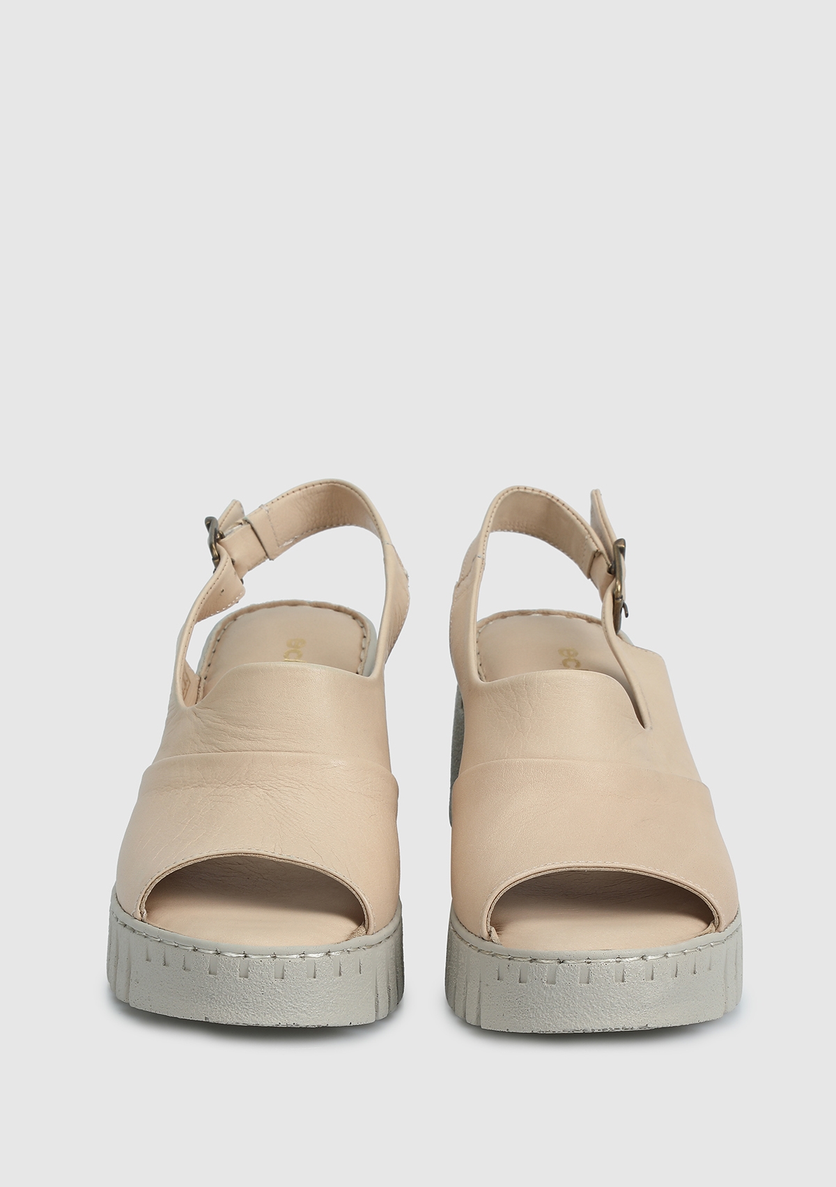 Bej Deri Kadın Konfor Sandalet