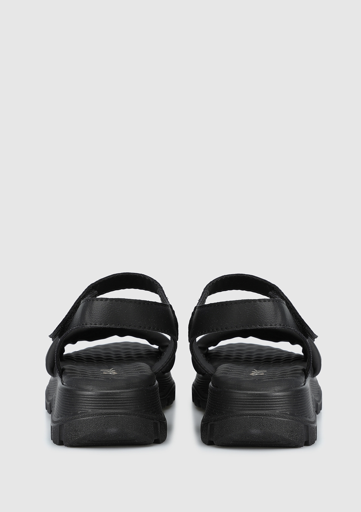 Siyah Kadın Düz Sandalet