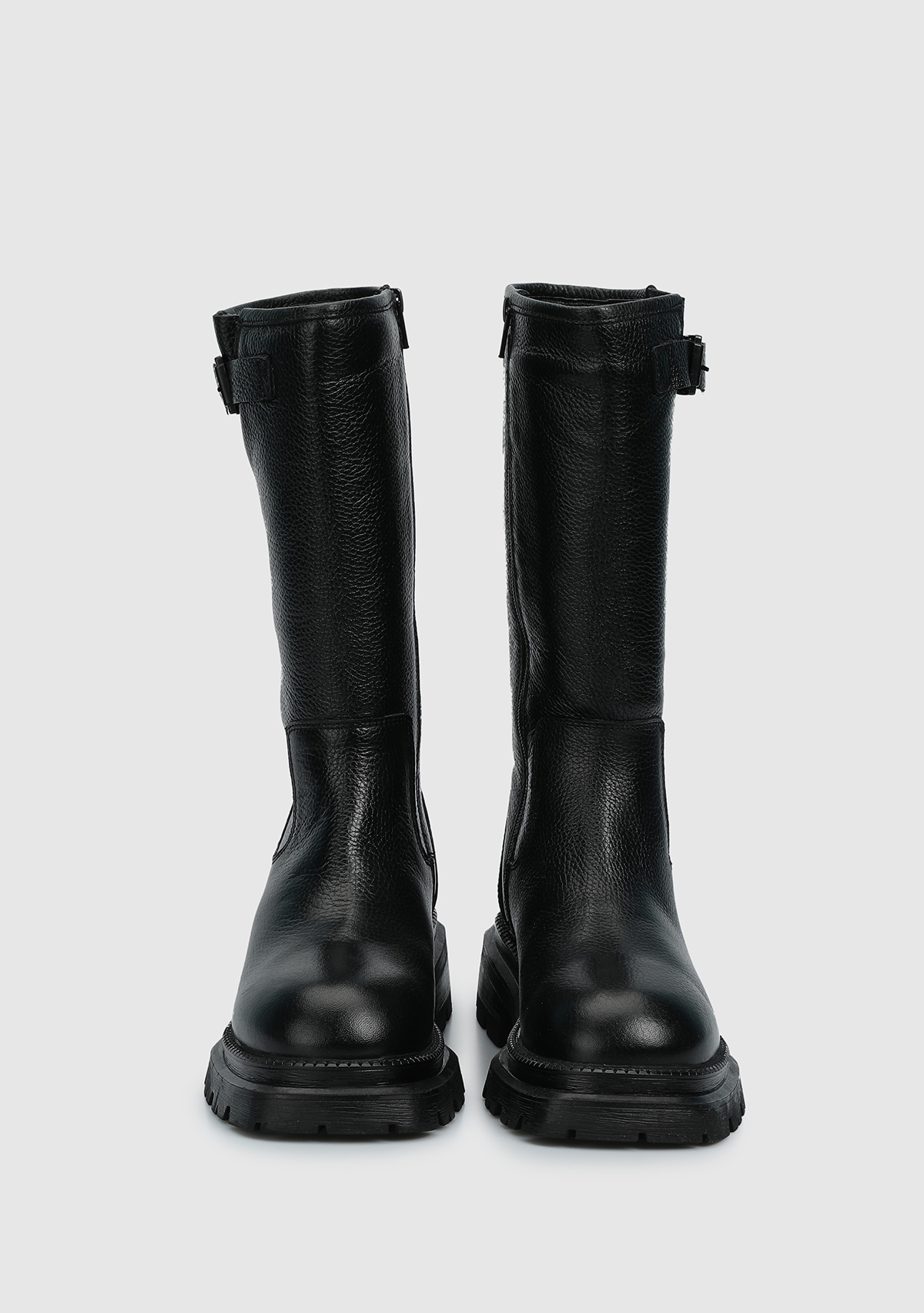 Janet Siyah Deri Kadın Bot