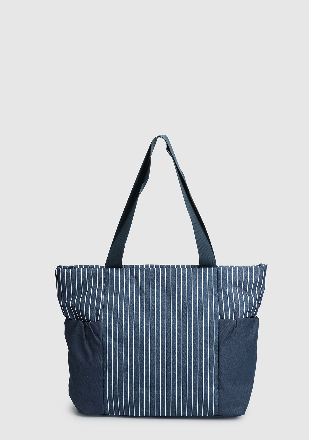 09130201 UP SURF CLUB Shopper