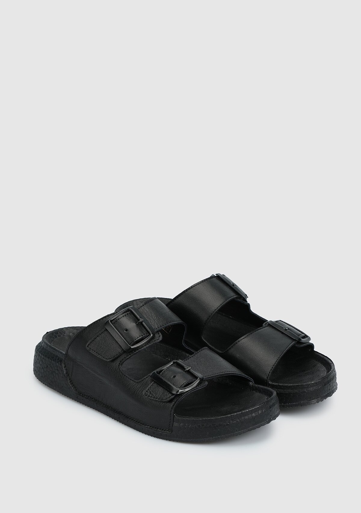 Siyah Deri Kadın Konfor Terlik