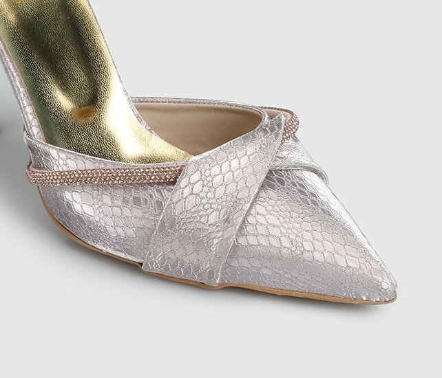 Pudra Kadın Stiletto