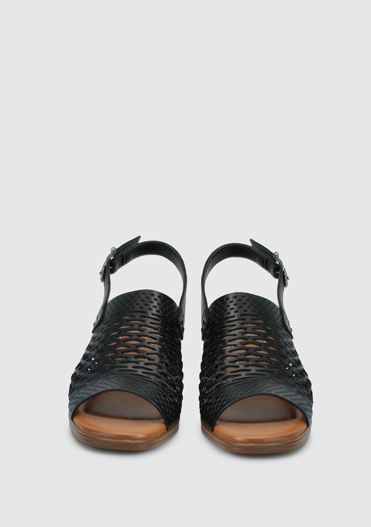 Siyah Deri Kadın Düz Sandalet