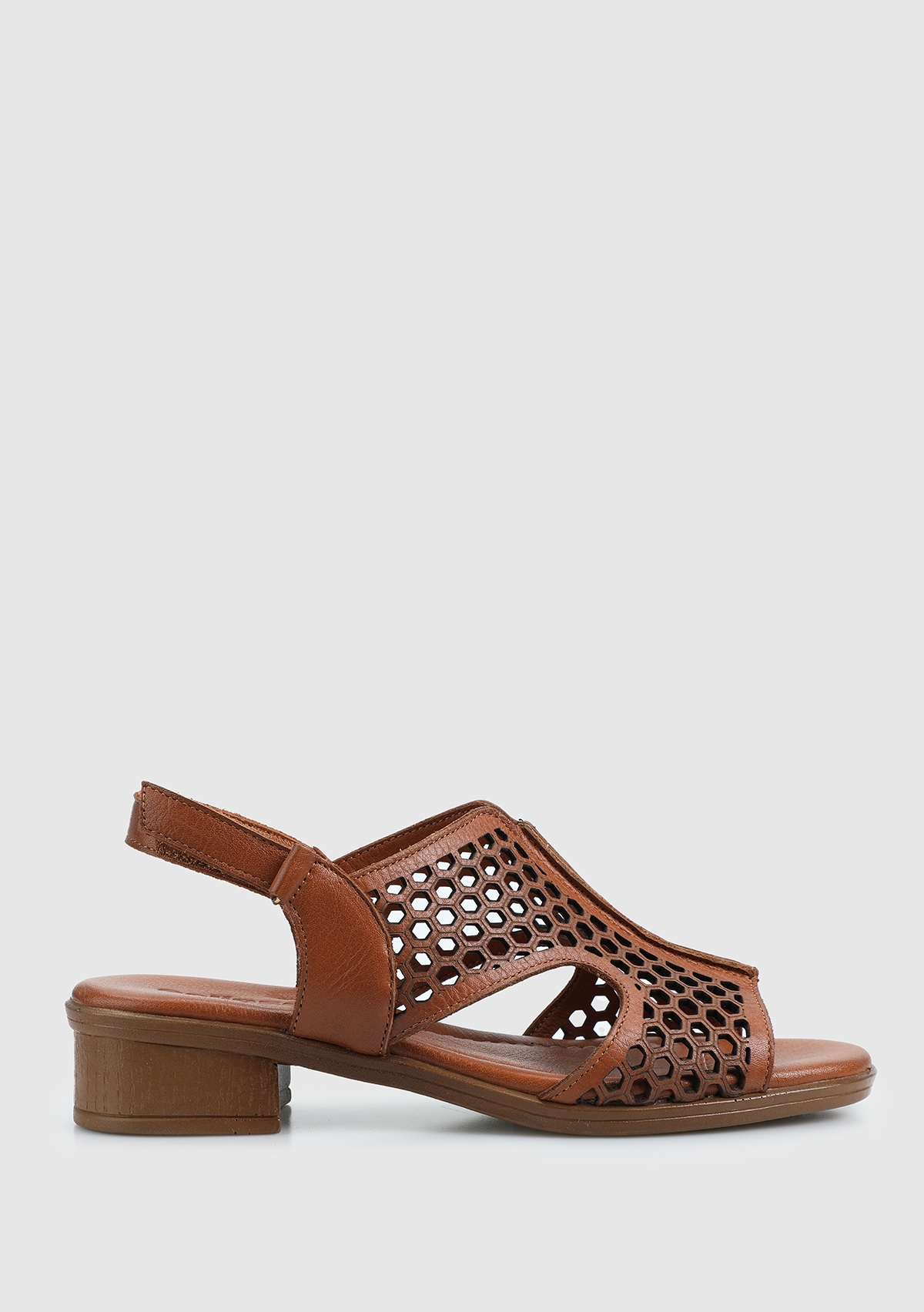 Taba Deri Kadın Düz Sandalet