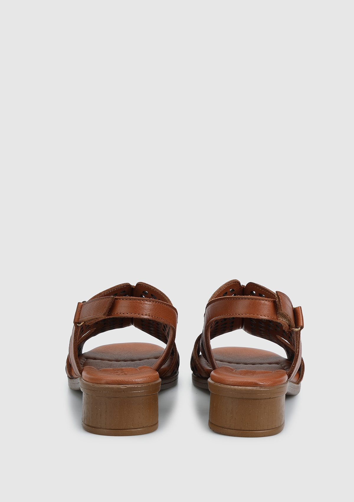 Taba Deri Kadın Düz Sandalet