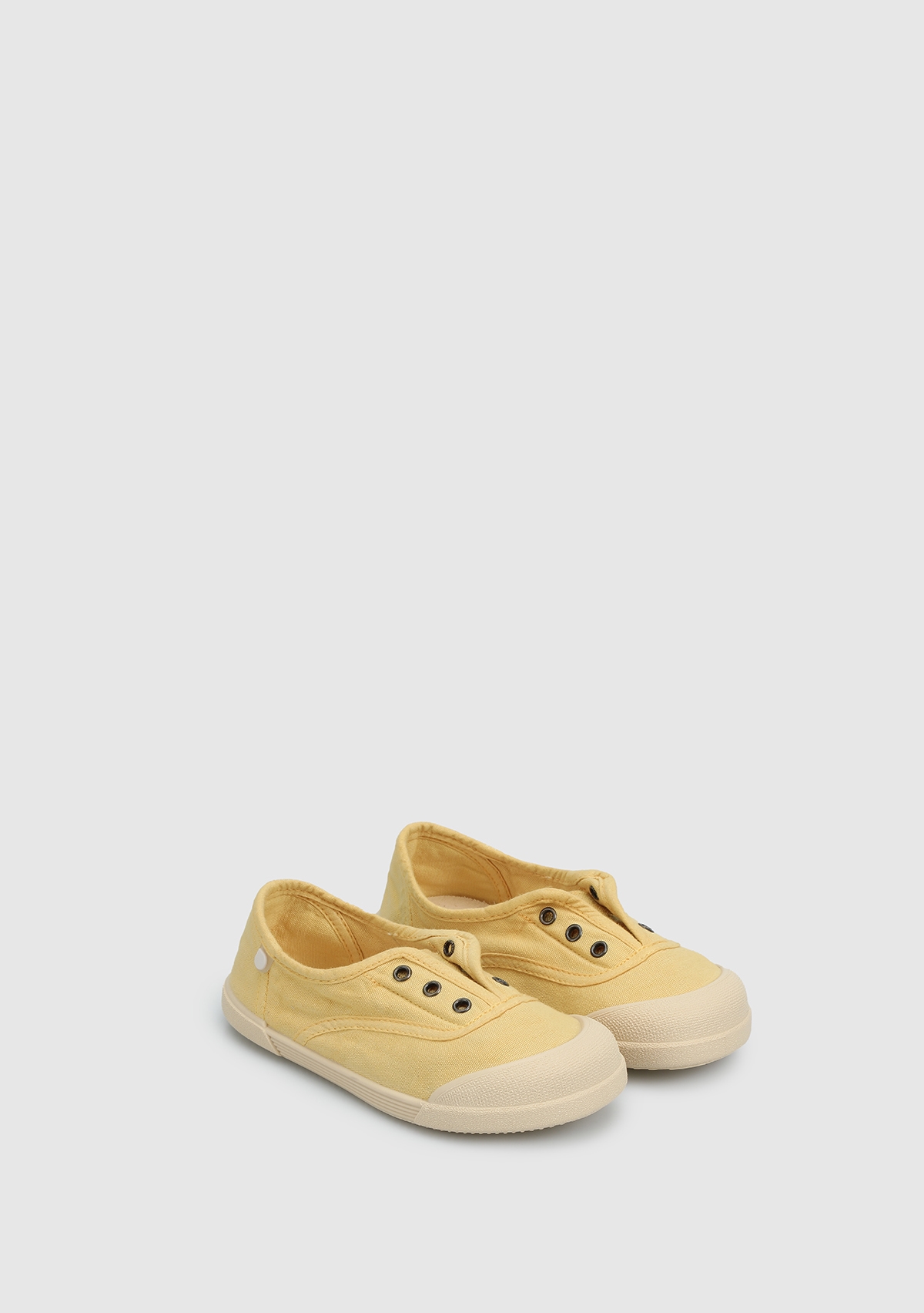 Vizon  Slip-On