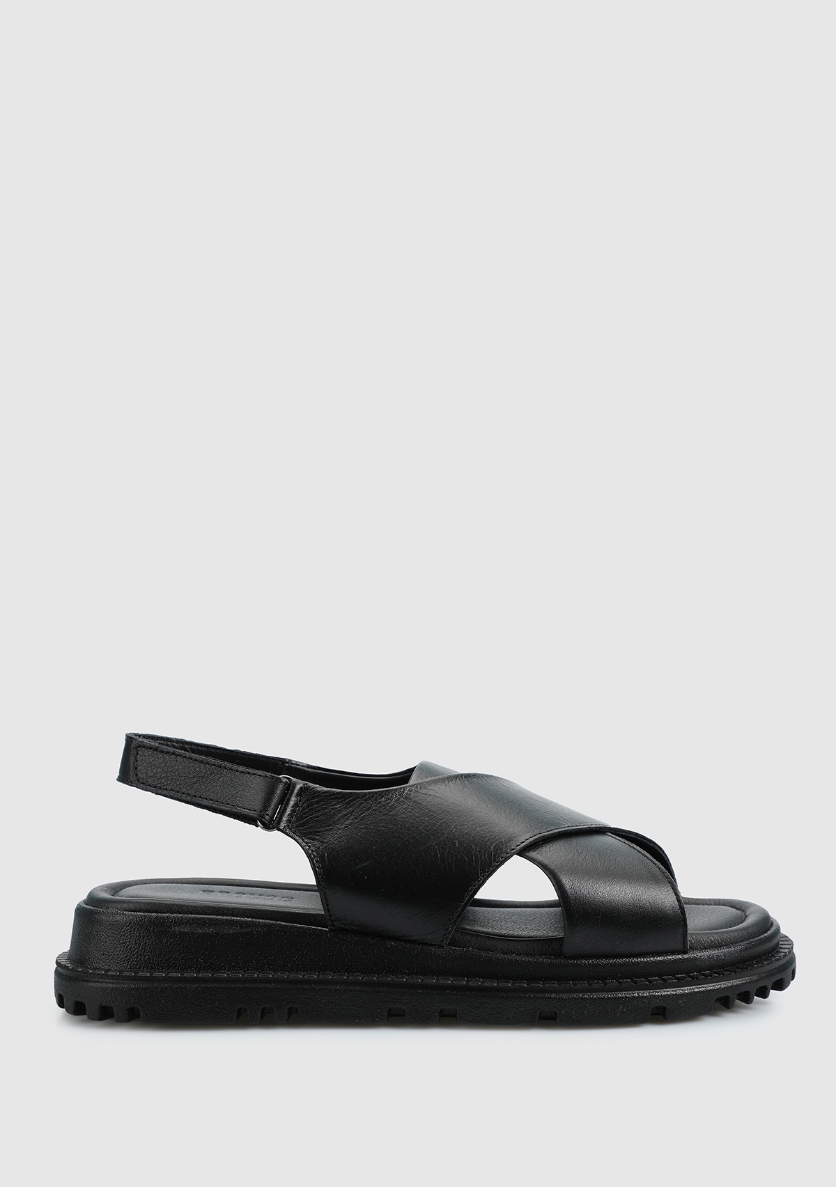 Siyah Deri Kadın Düz Sandalet