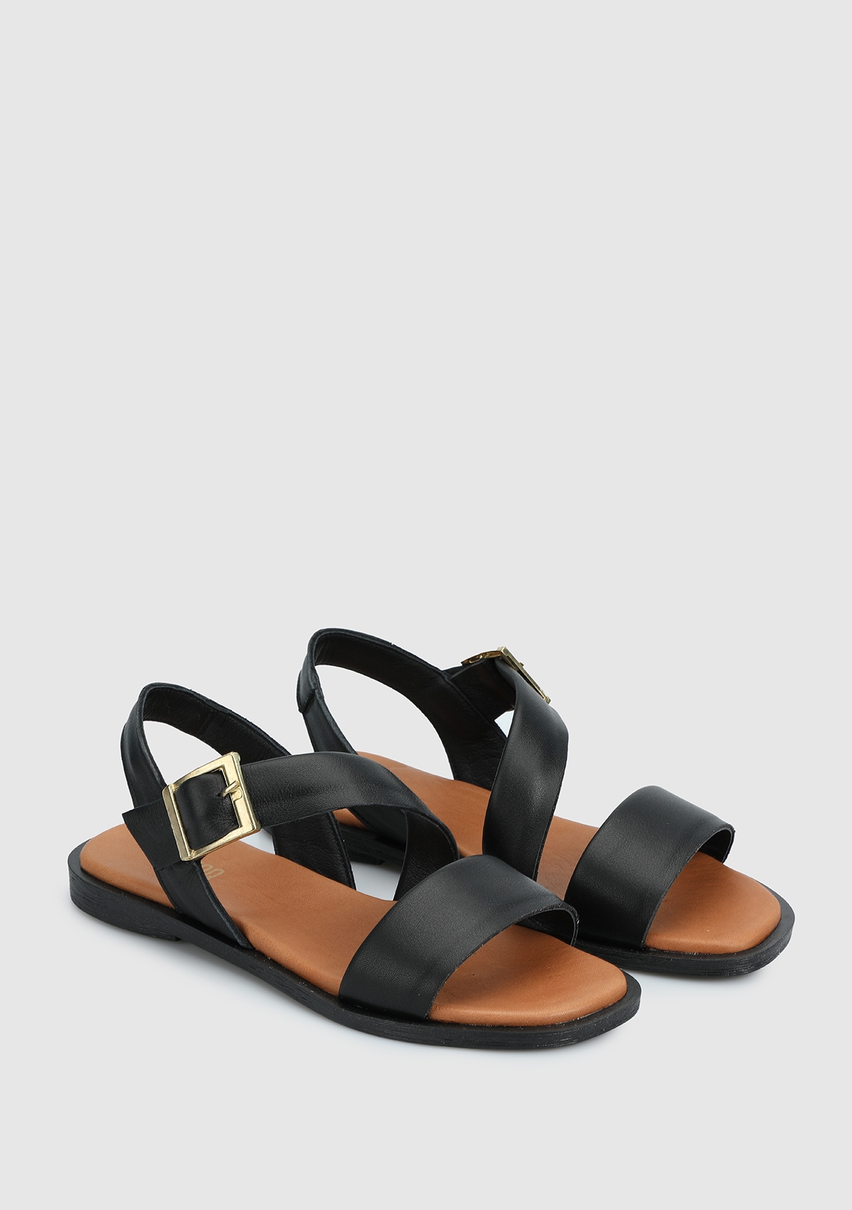 Siyah Deri Kadın Düz Sandalet