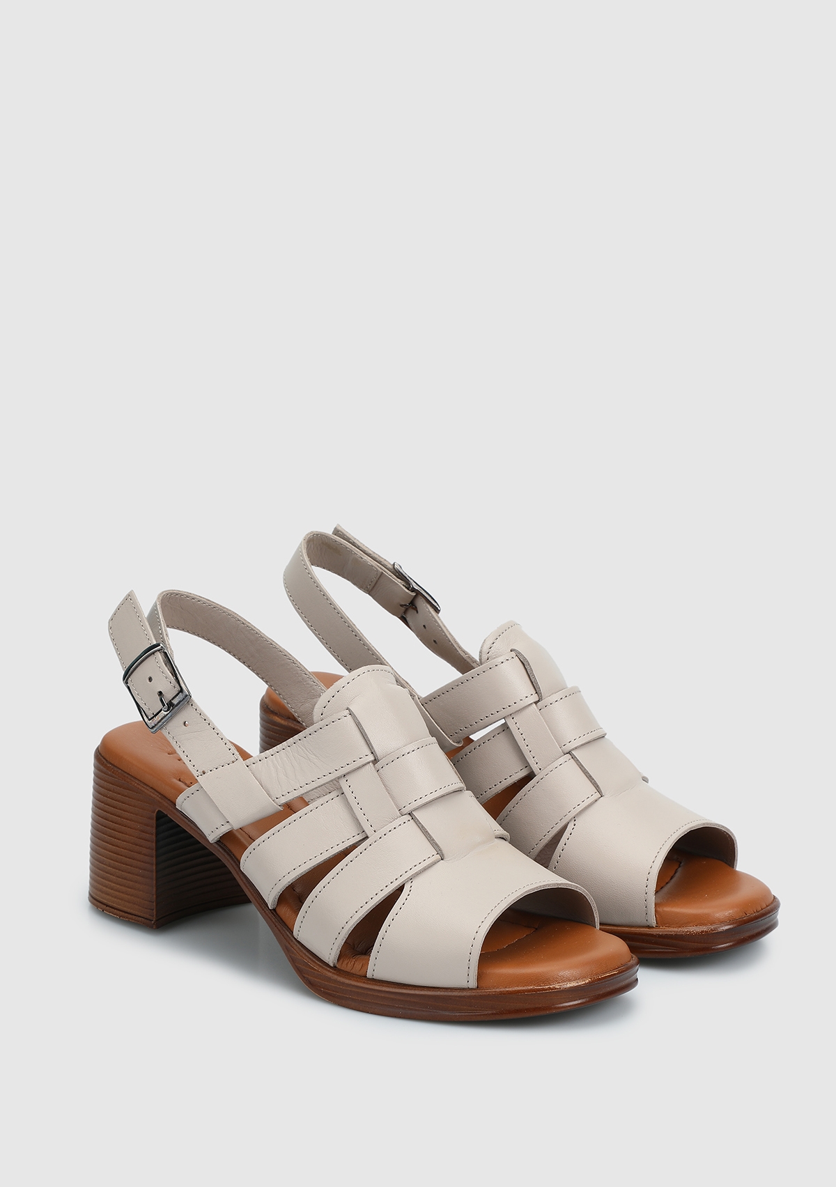 Gümüş Deri Kadın Topuklu Sandalet