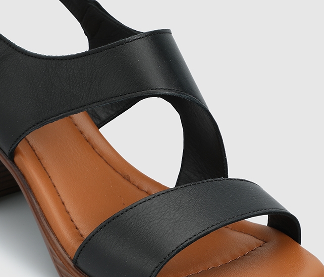 Siyah Deri Kadın Topuklu Sandalet