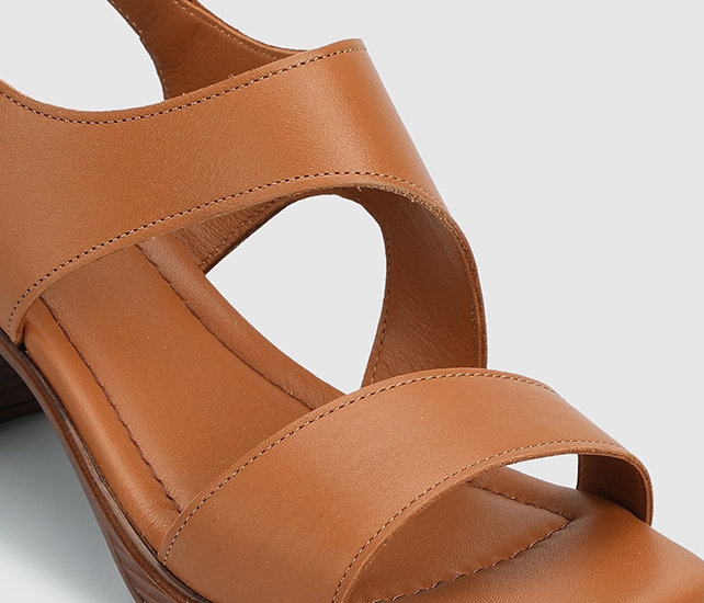Taba Deri Kadın Topuklu Sandalet