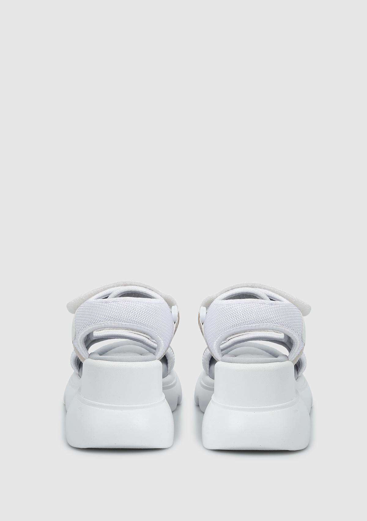 Beyaz Kadın Topuklu Sandalet