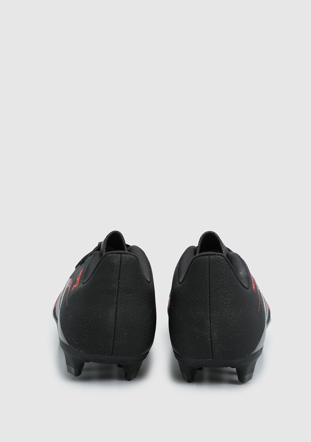 Predator Club Fg/Mg Siyah Erkek Halı Saha Ayakkkabısı Id1325 