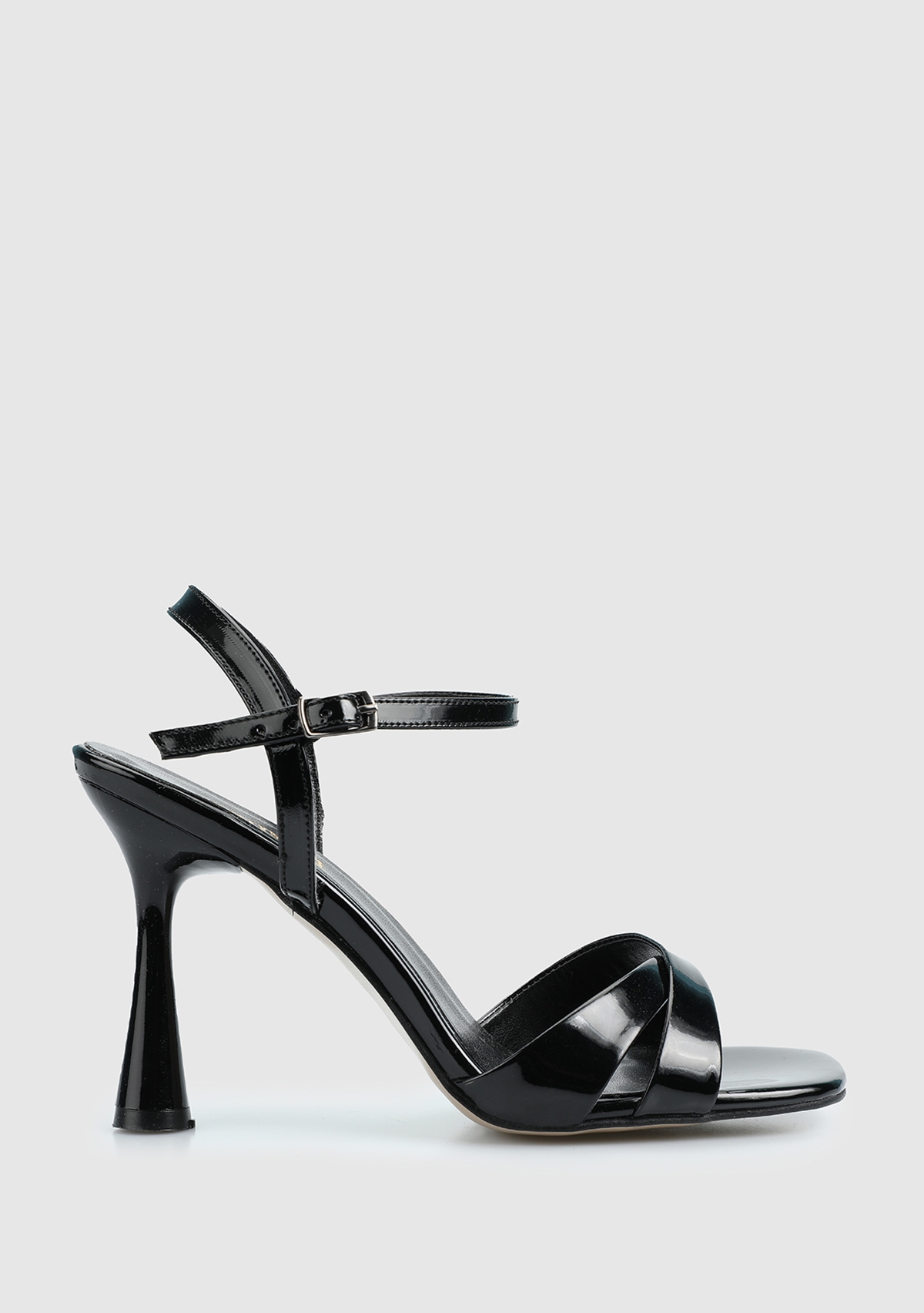 Siyah Kadın Topuklu Sandalet