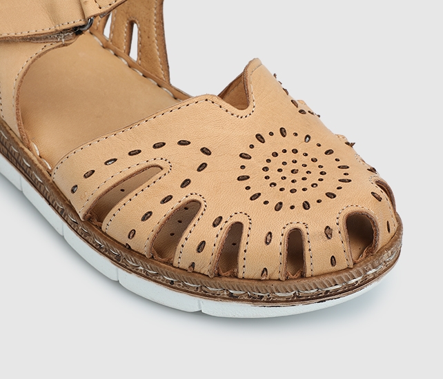 Bej Deri Kadın Konfor Sandalet