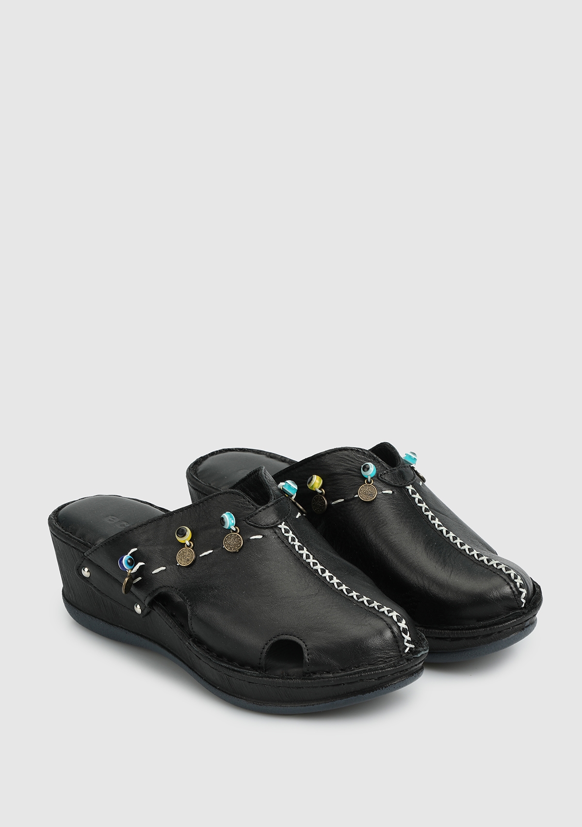 Siyah Deri Kadın Konfor Terlik