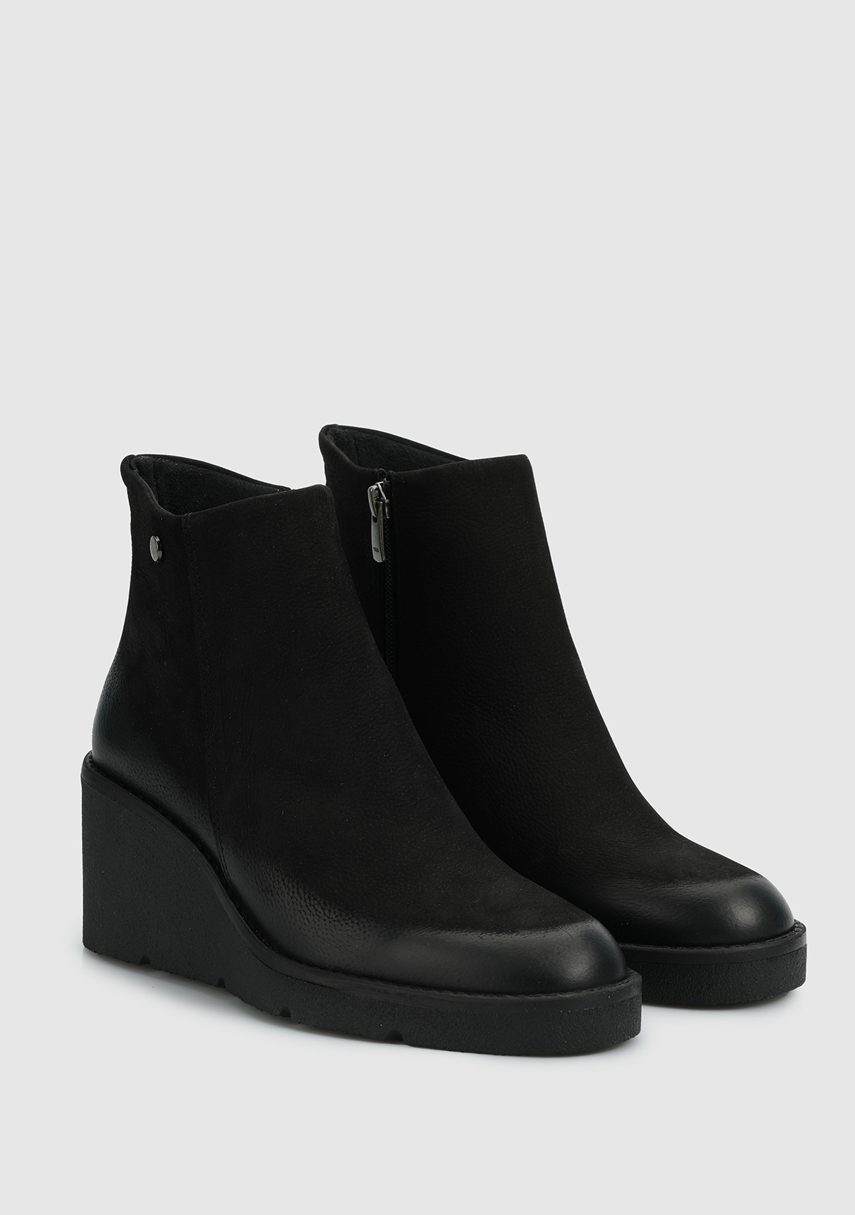 Siyah Deri Kadın Bootie