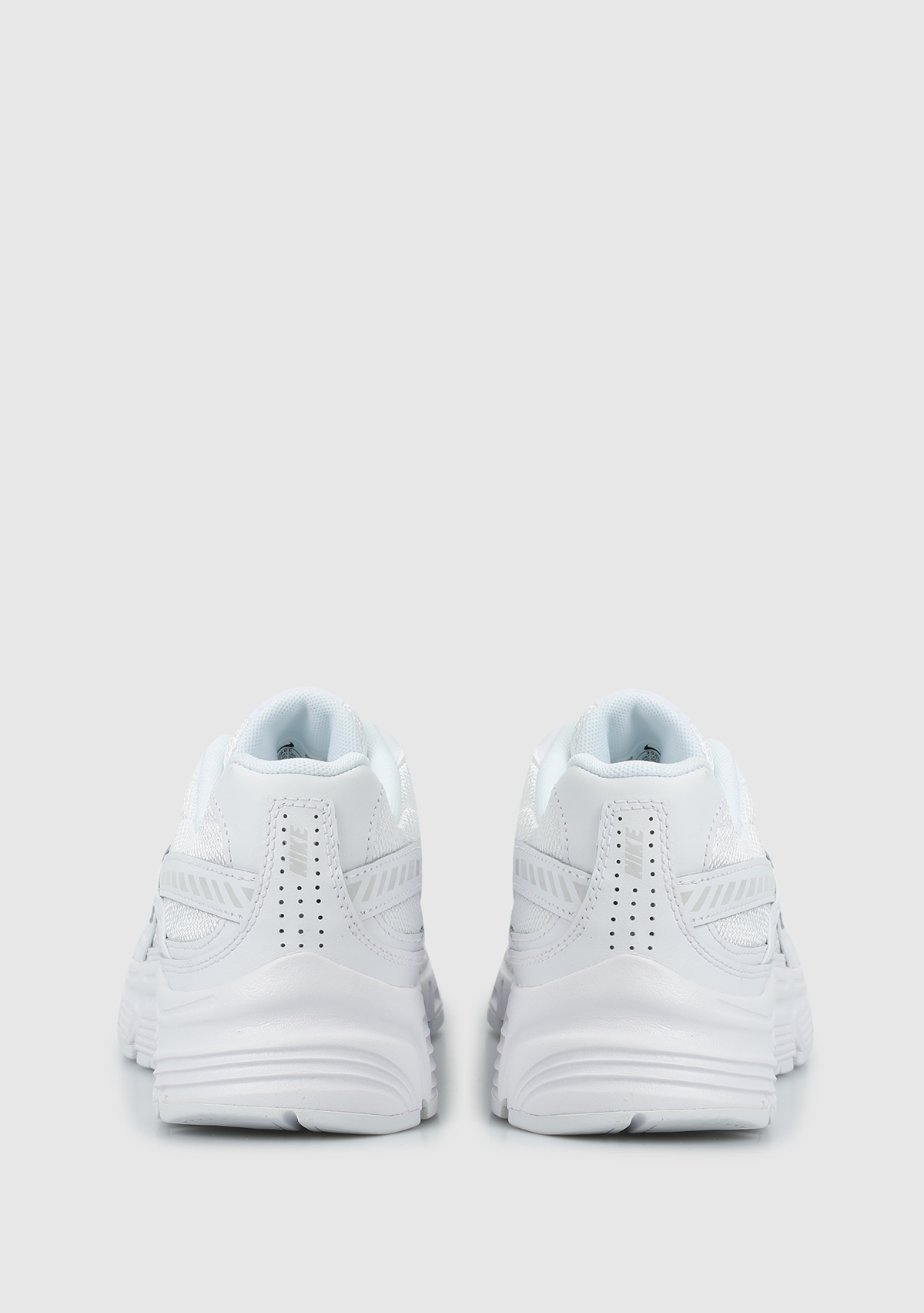 Wmns  Inıtıator Beyaz Kadın Koşu Ayakkabısı 394053-100 