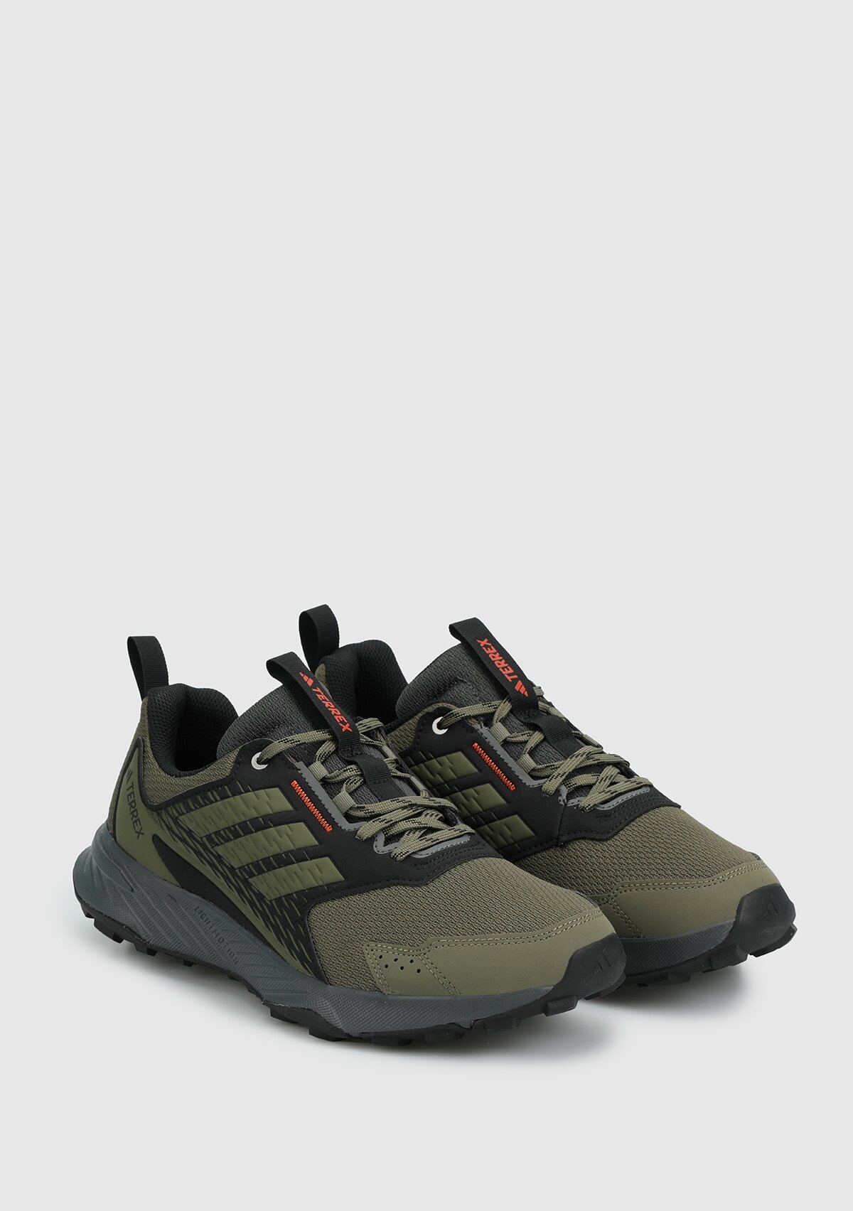 JI4285 TERREX TRACEFINDER 