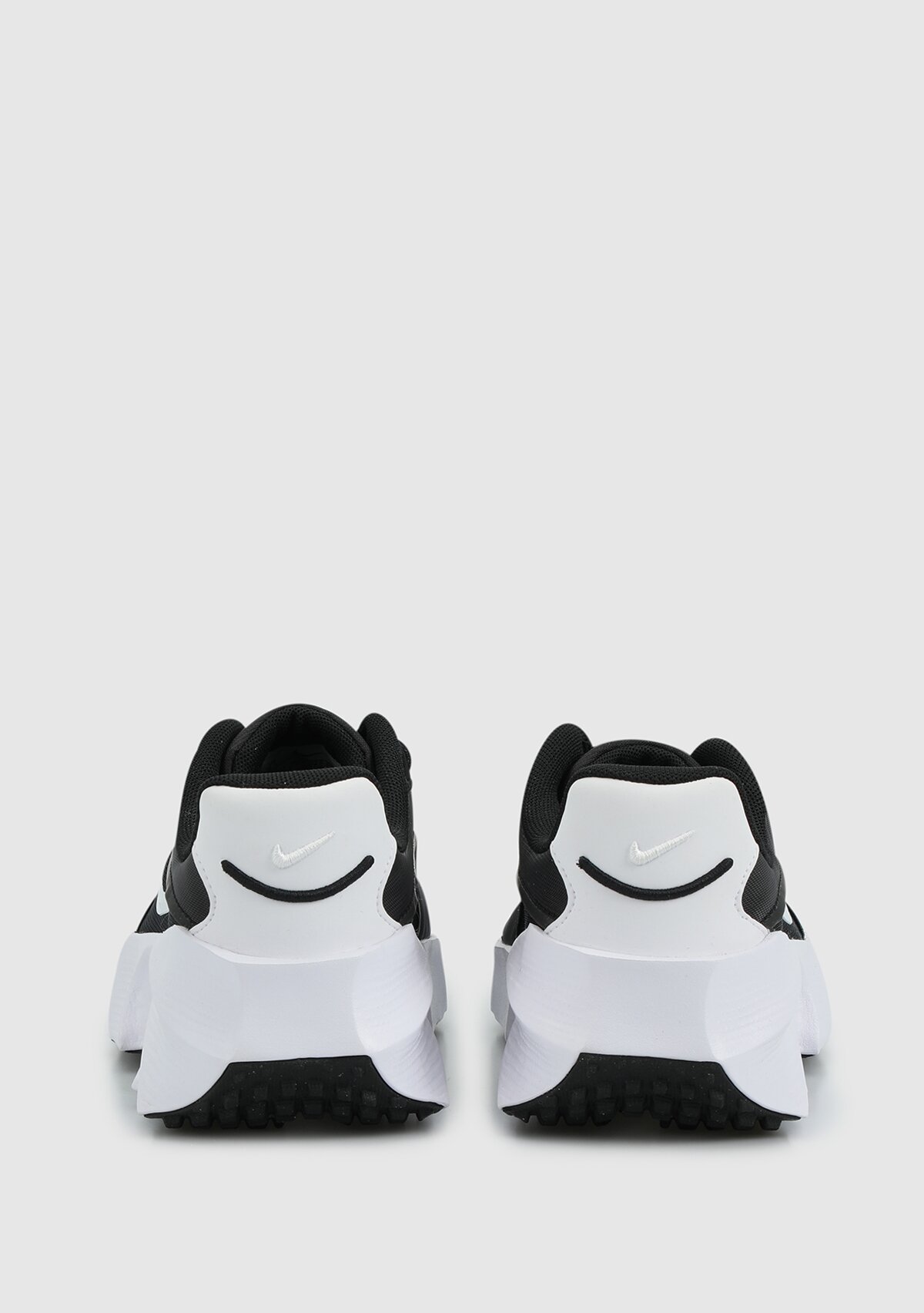 HQ7025-002 WMNS NIKE AURA EDGE