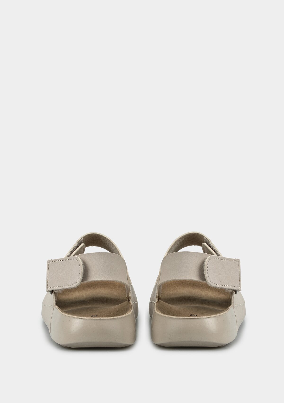 Bej Kadın Düz Sandalet