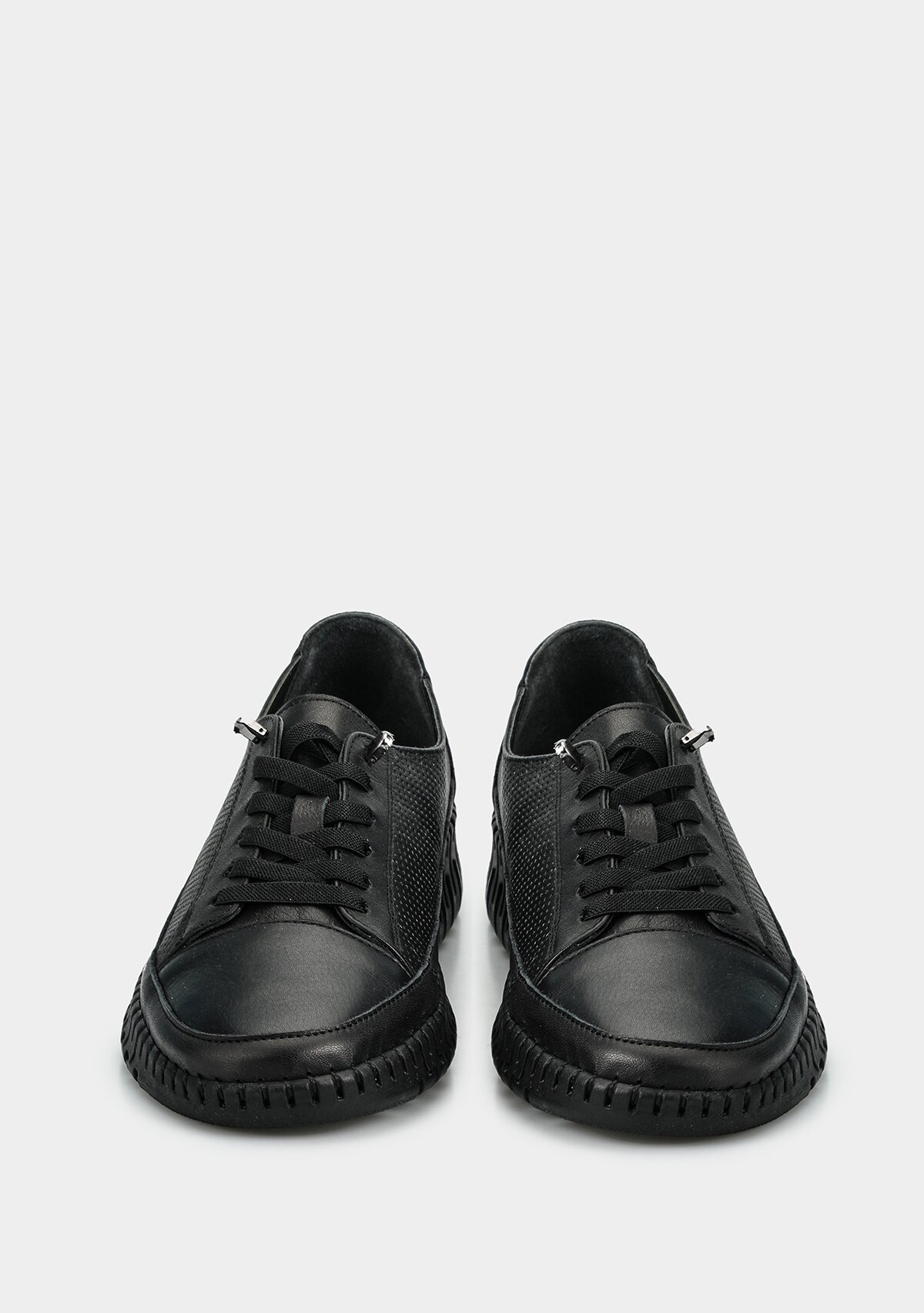 Siyah Deri Kadın Ayakkabı