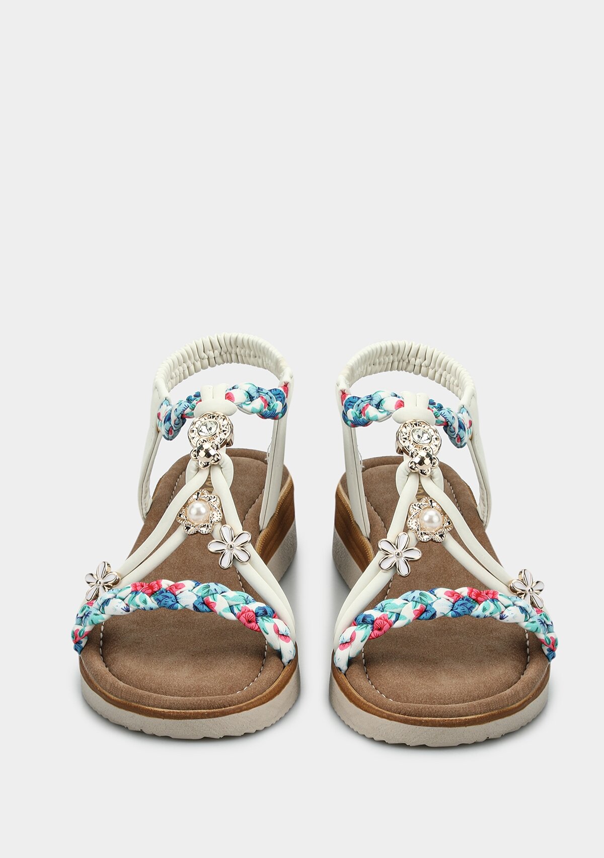 Beyaz Kadın Düz Sandalet