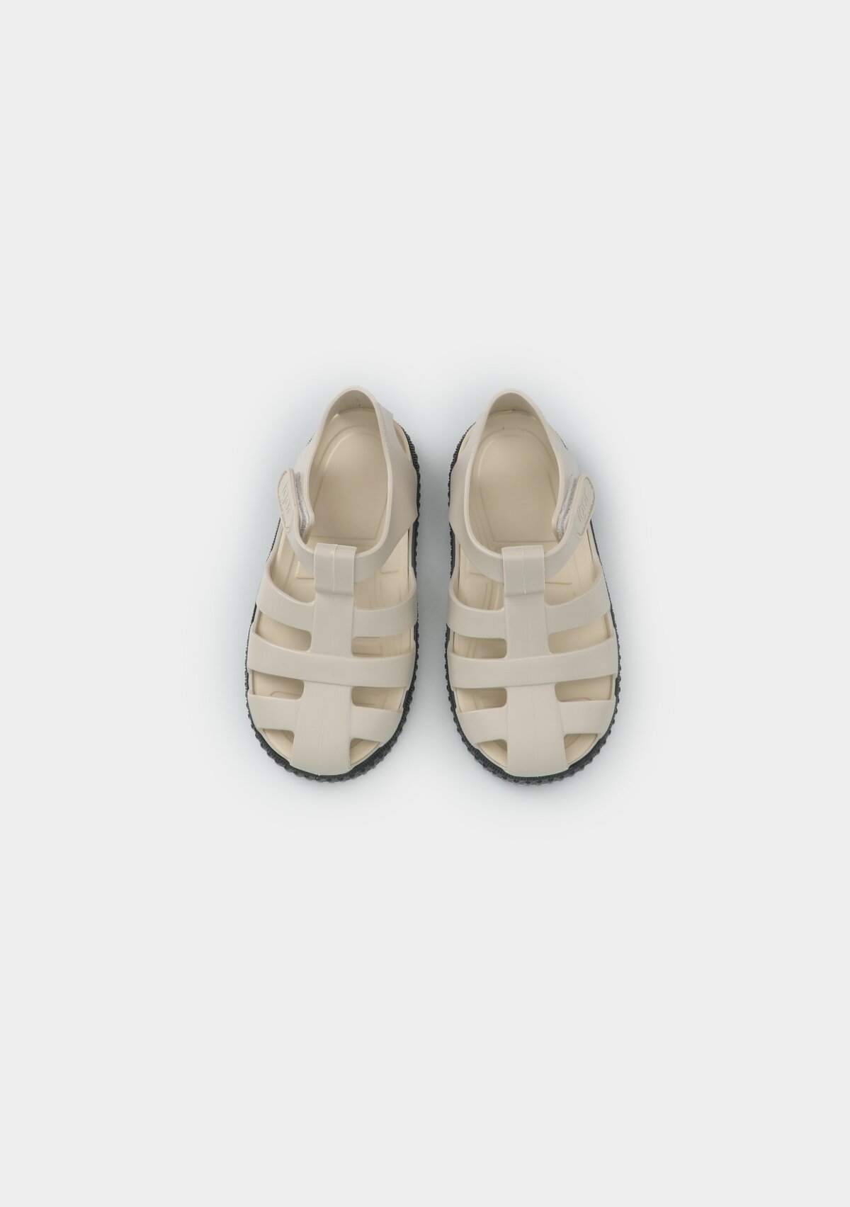 Siyah Kız Çocuk Düz Sandalet