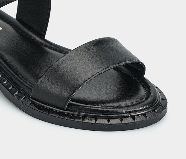 Siyah Deri Kadın Düz Sandalet