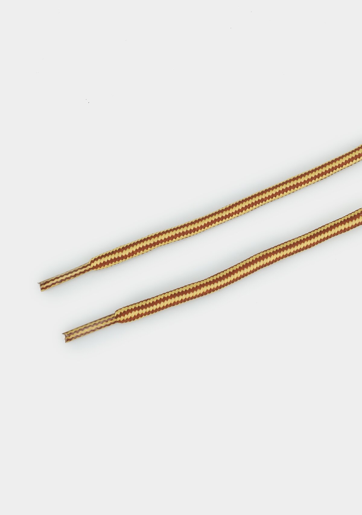 Sarı  .