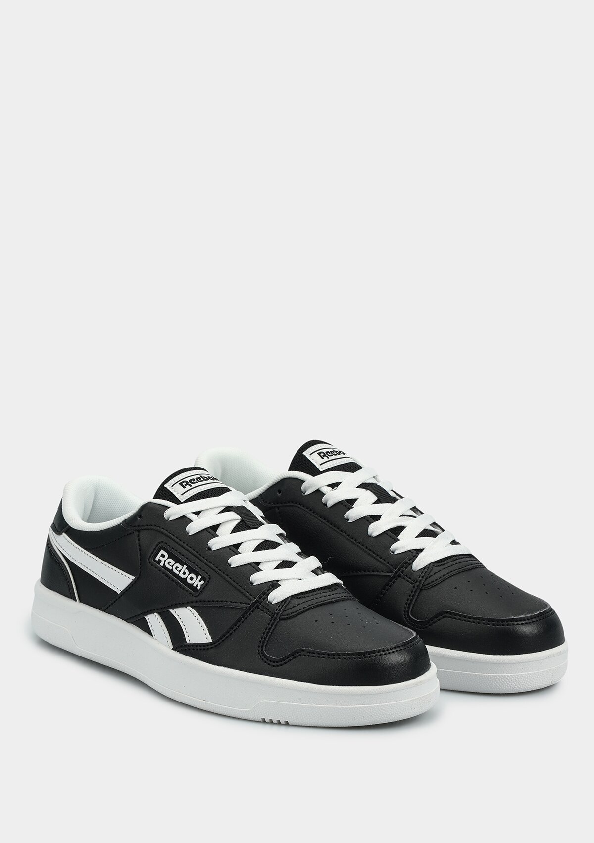 100261912 6M REEBOK MATCH PRIME V2  SIYAH BEYAZ   