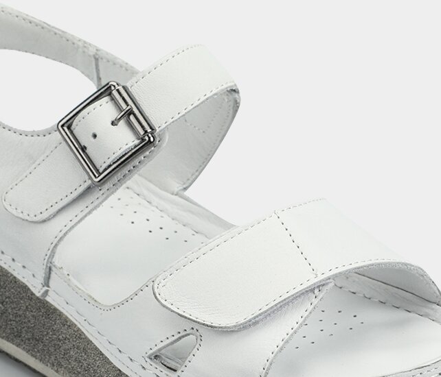 Beyaz Deri Kadın Konfor Sandalet