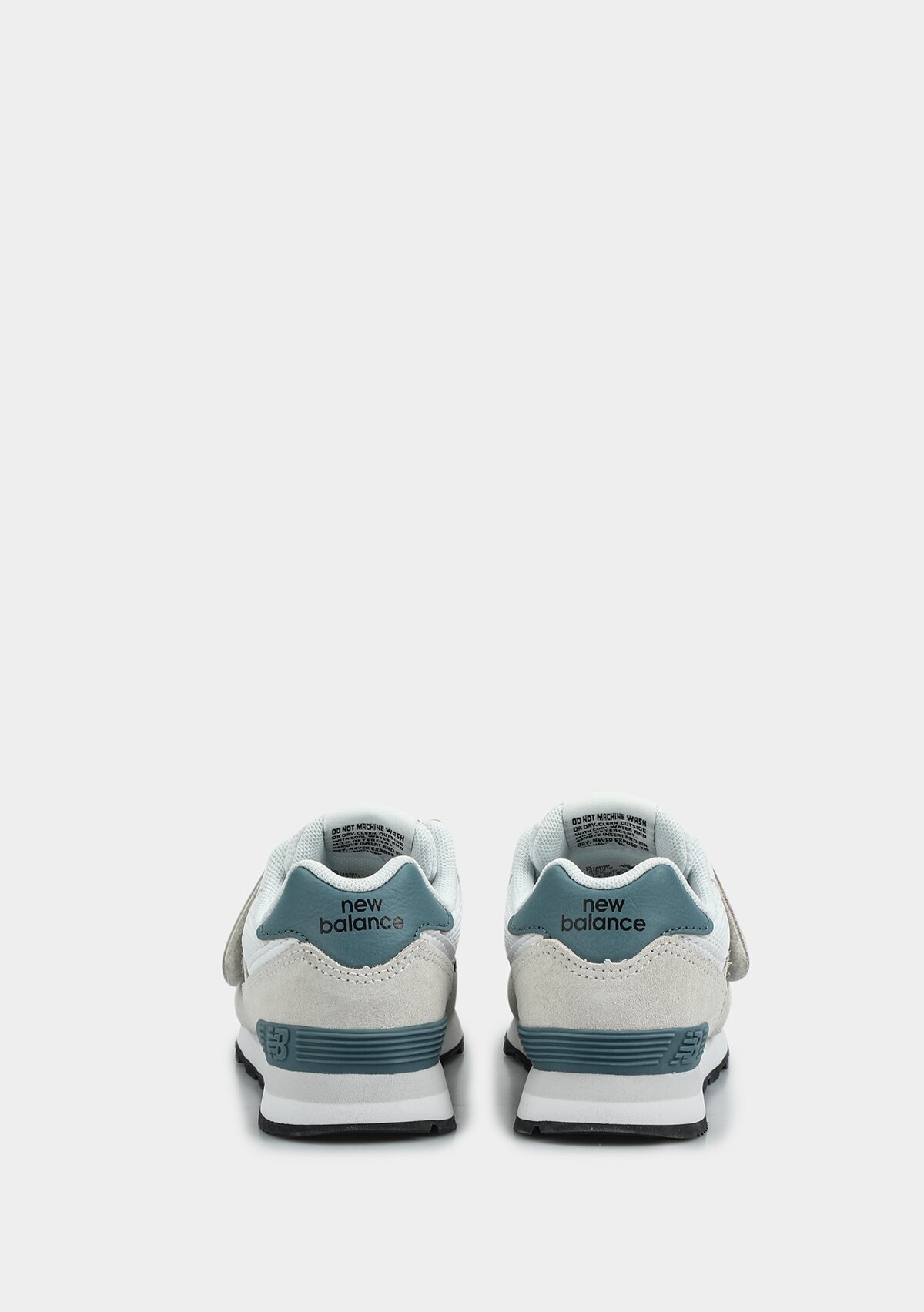 P5746WH NB Lifestyle Pre-School Shoes