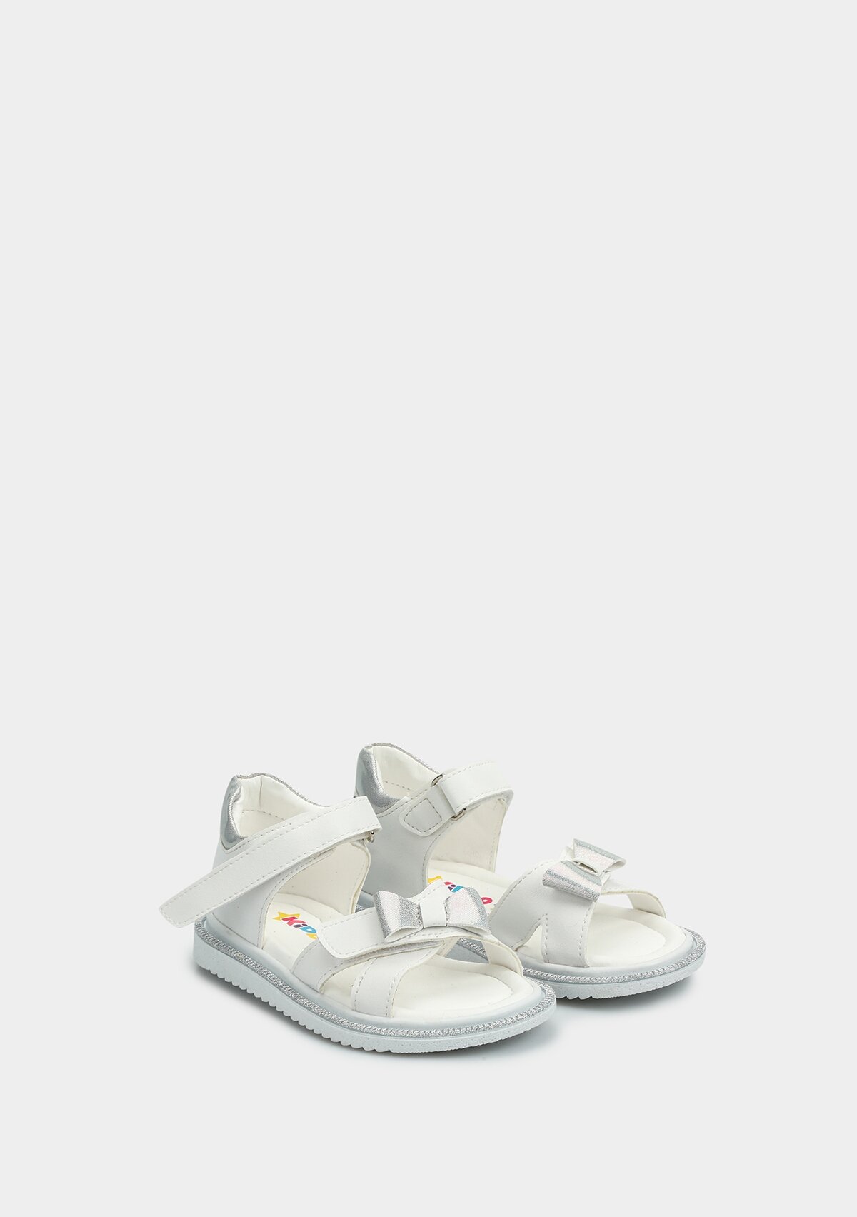 Beyaz Kız Çocuk Düz Sandalet