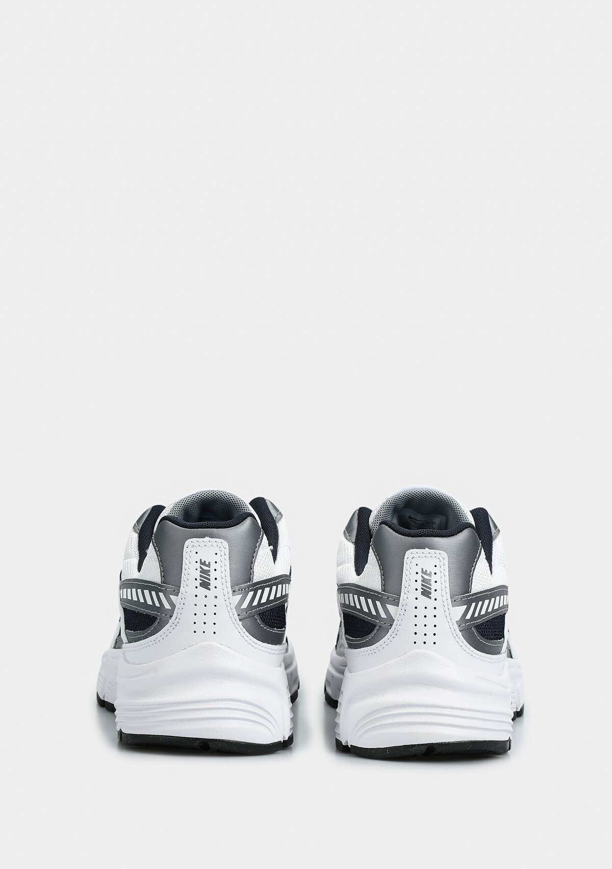 Beyaz  394055-101 NIKE INITIATOR